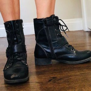 Steve Madden Troopa Combat Boot Size 7M